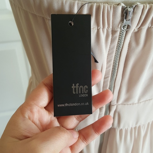 Dress - Picture 5 of 7